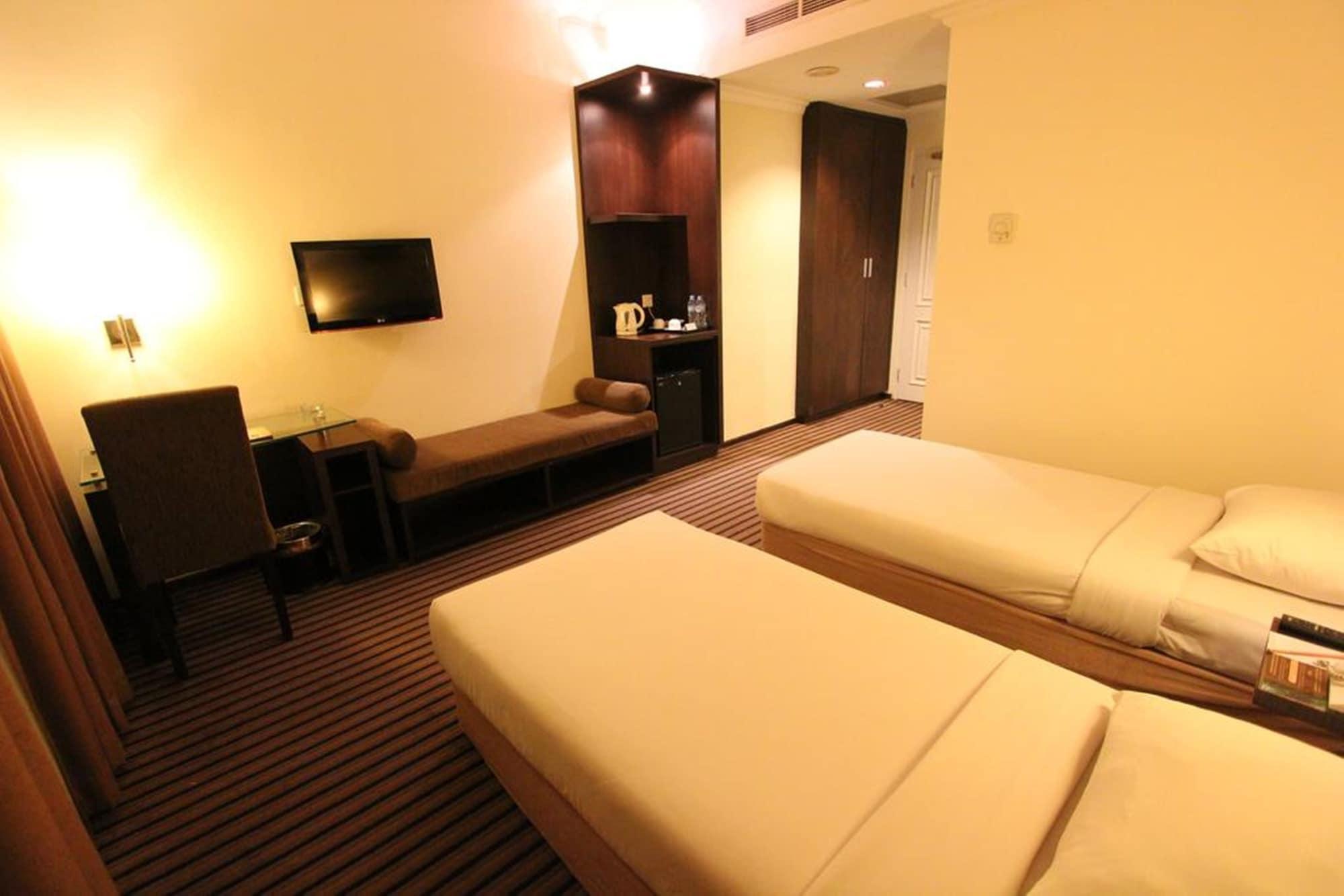 Harmoni One Convention Hotel And Service Apartments Batam Eksteriør billede