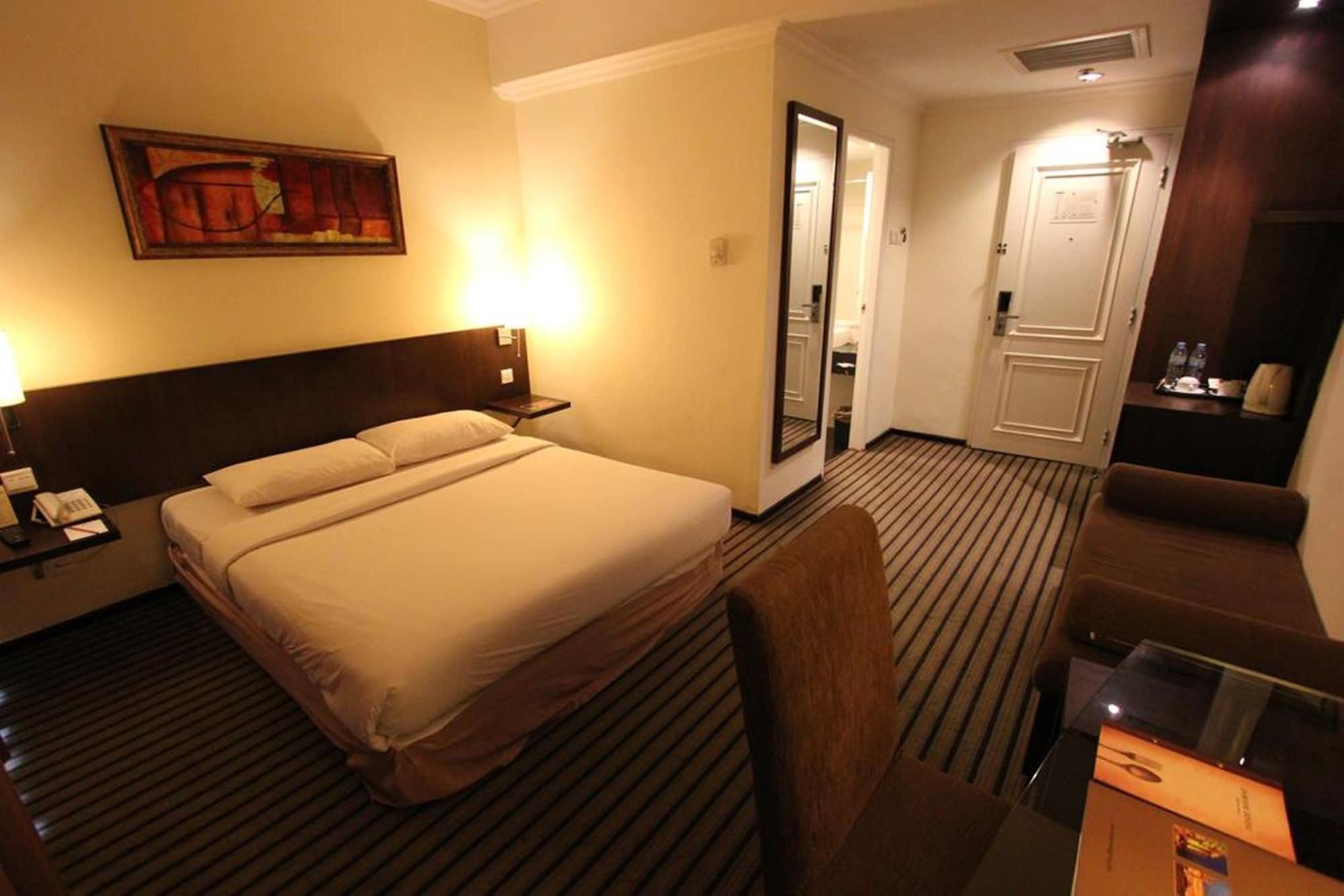 Harmoni One Convention Hotel And Service Apartments Batam Eksteriør billede