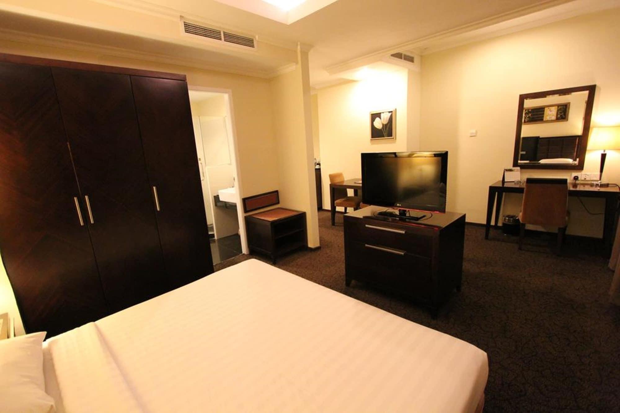 Harmoni One Convention Hotel And Service Apartments Batam Eksteriør billede