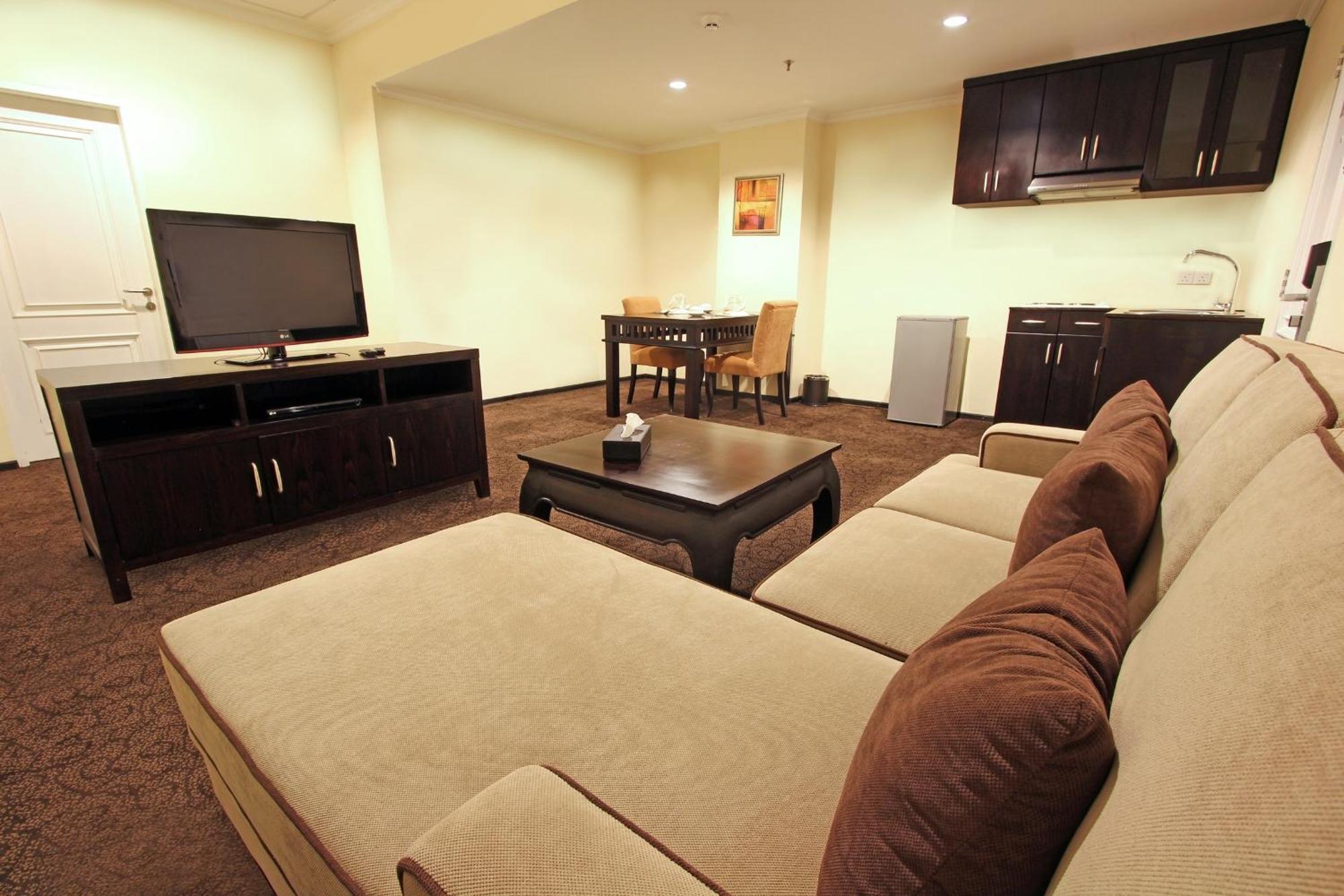 Harmoni One Convention Hotel And Service Apartments Batam Værelse billede