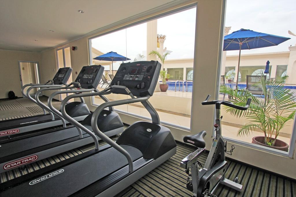 Harmoni One Convention Hotel And Service Apartments Batam Eksteriør billede