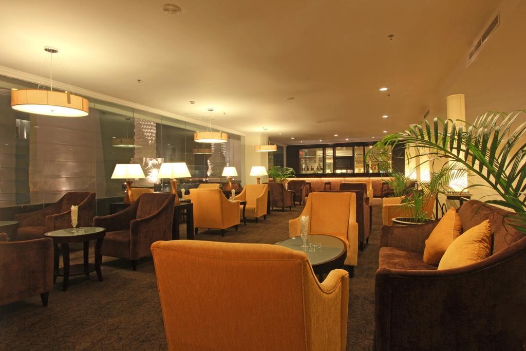 Harmoni One Convention Hotel And Service Apartments Batam Eksteriør billede