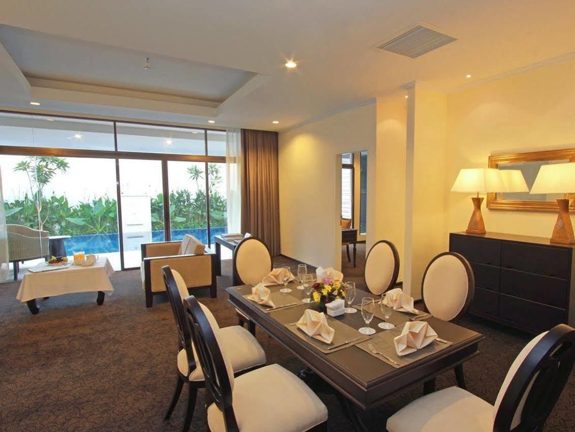 Harmoni One Convention Hotel And Service Apartments Batam Eksteriør billede