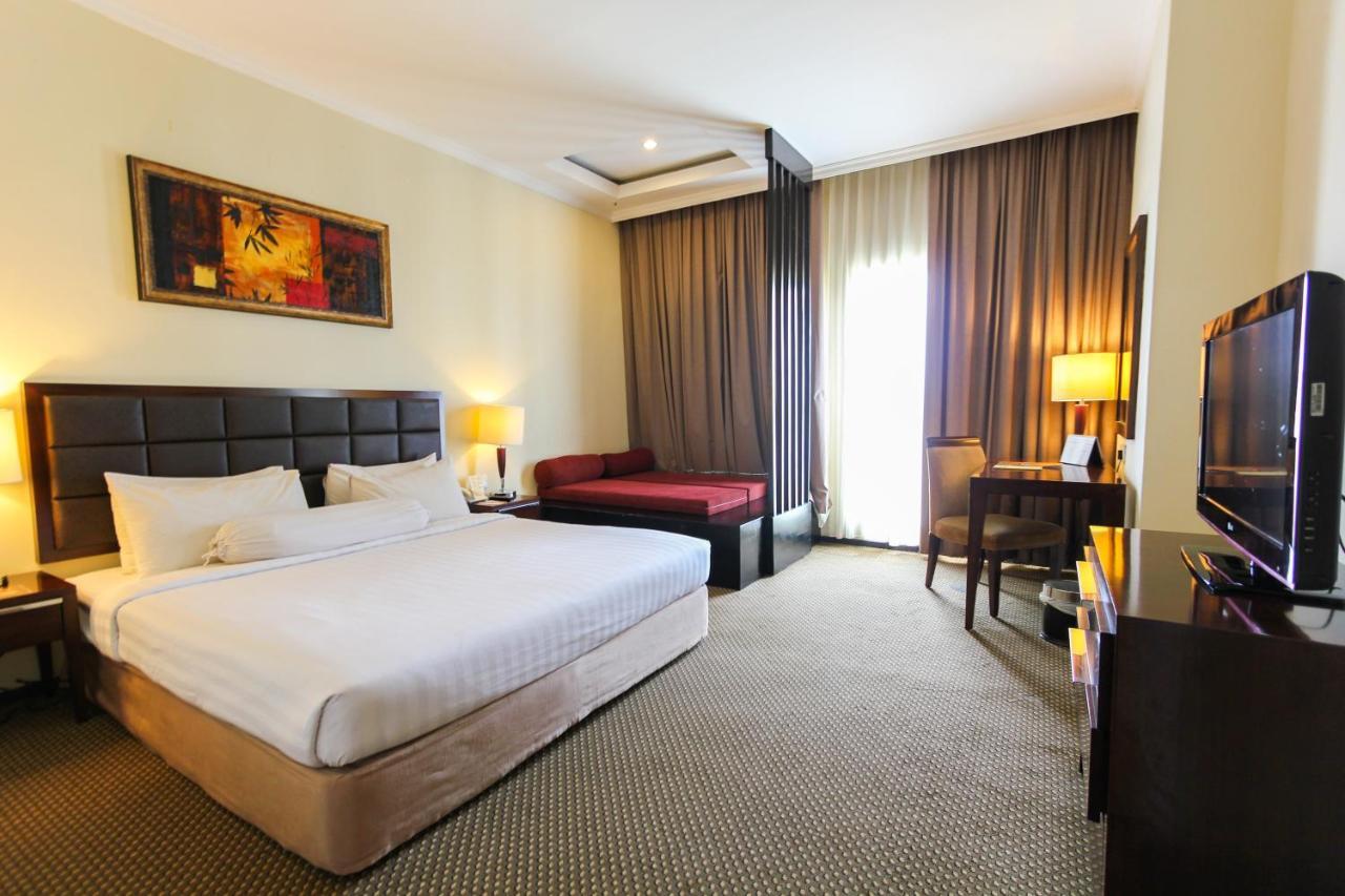 Harmoni One Convention Hotel And Service Apartments Batam Eksteriør billede